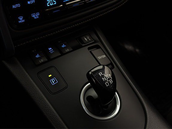 Vehicle Image 17