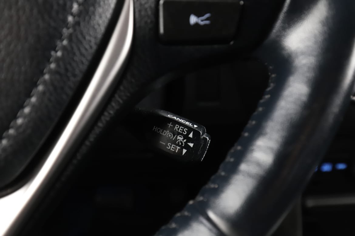 Vehicle Image 25