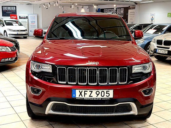 Vehicle Image 8