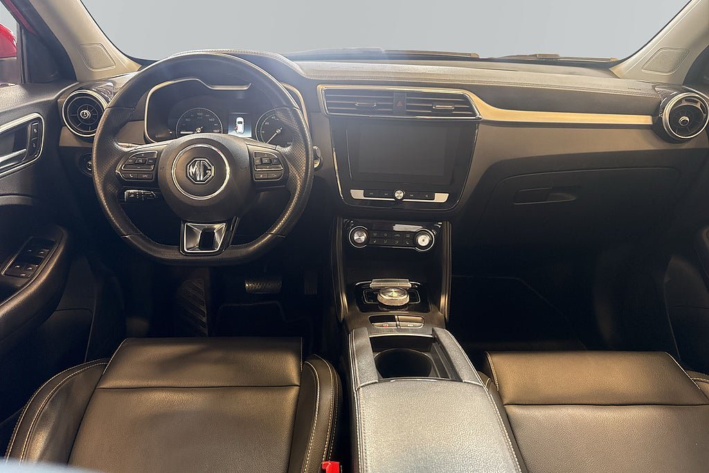 Vehicle Image 11