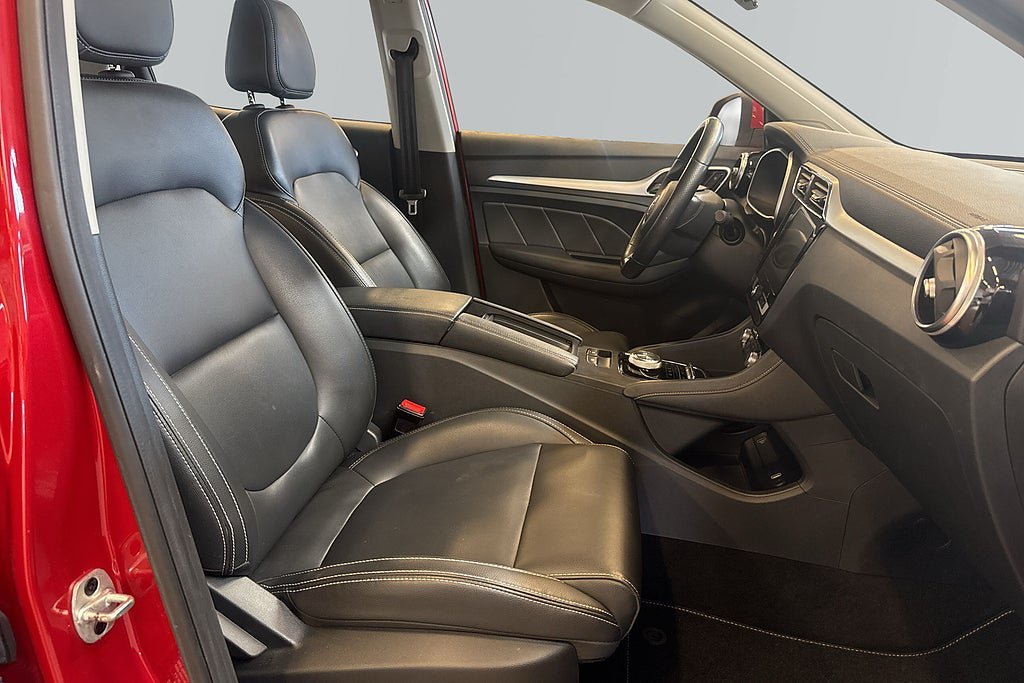 Vehicle Image 13