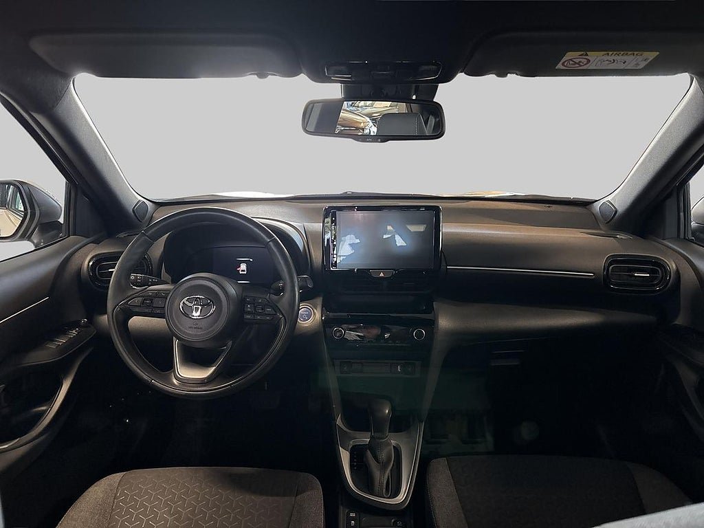 Vehicle Image 12