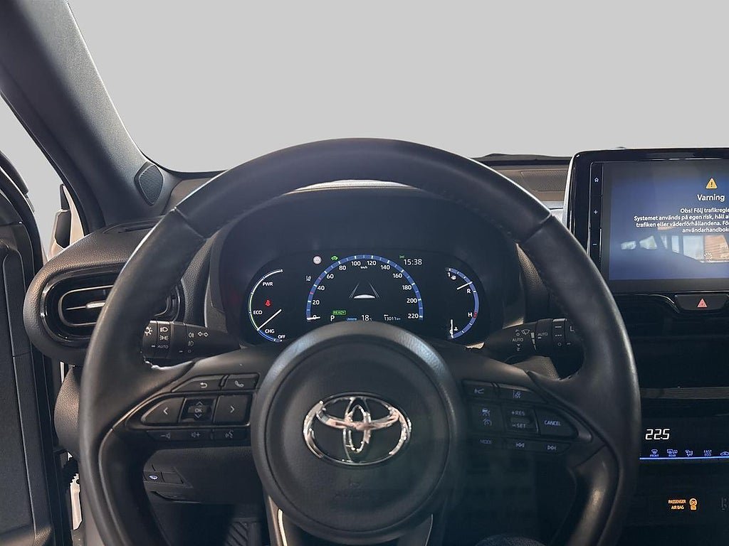 Vehicle Image 15
