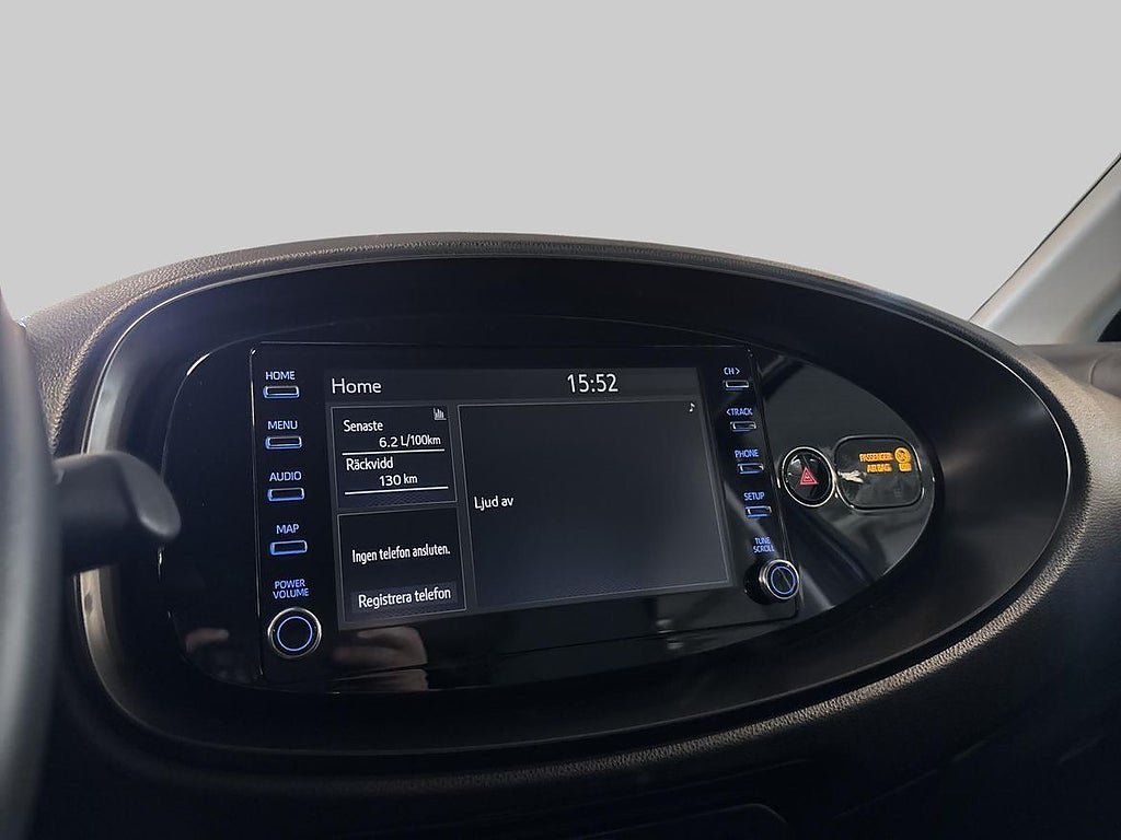 Vehicle Image 16