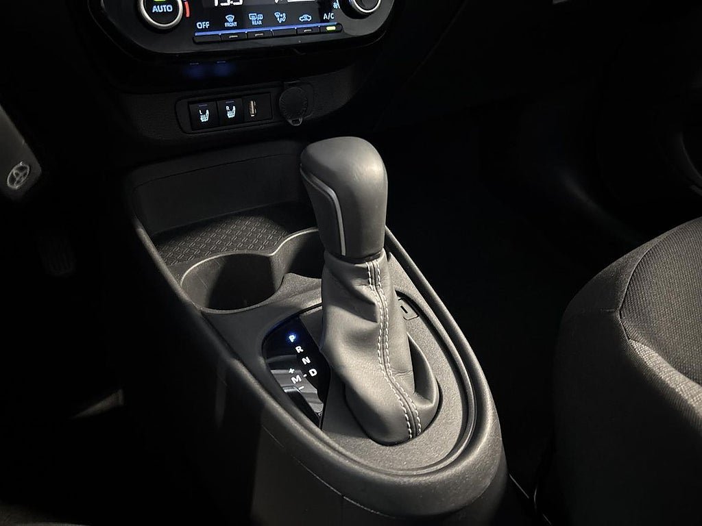 Vehicle Image 18