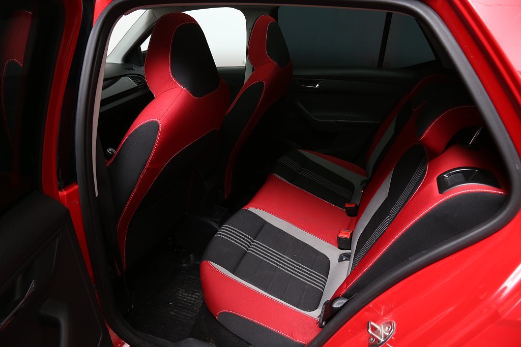 Vehicle Image 12