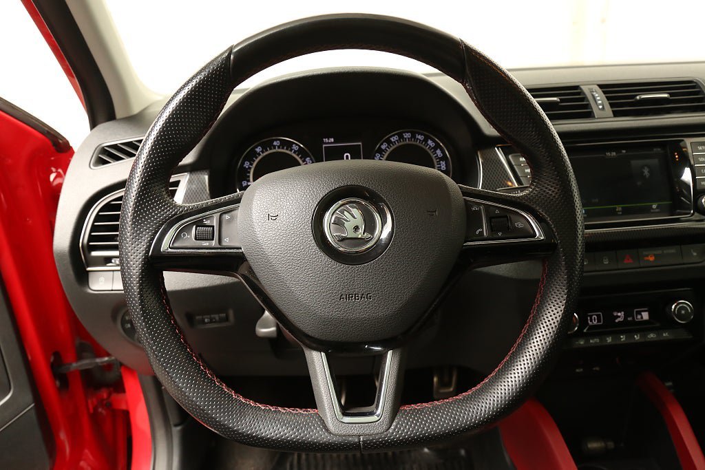 Vehicle Image 24