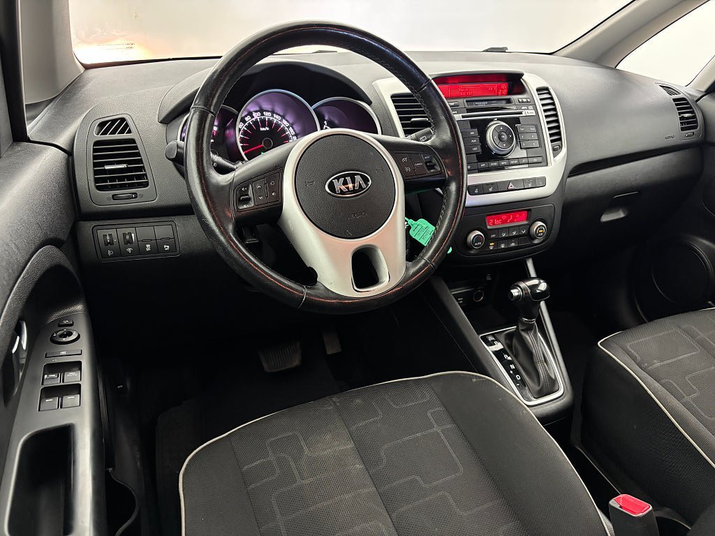 Vehicle Image 16