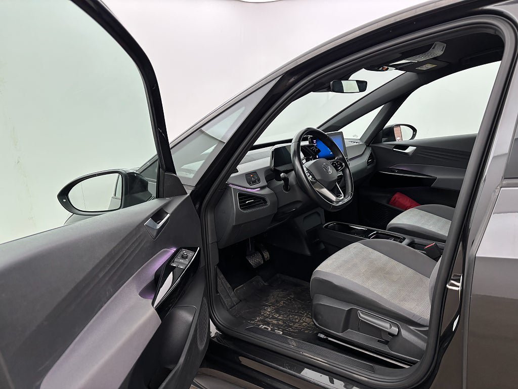 Vehicle Image 13