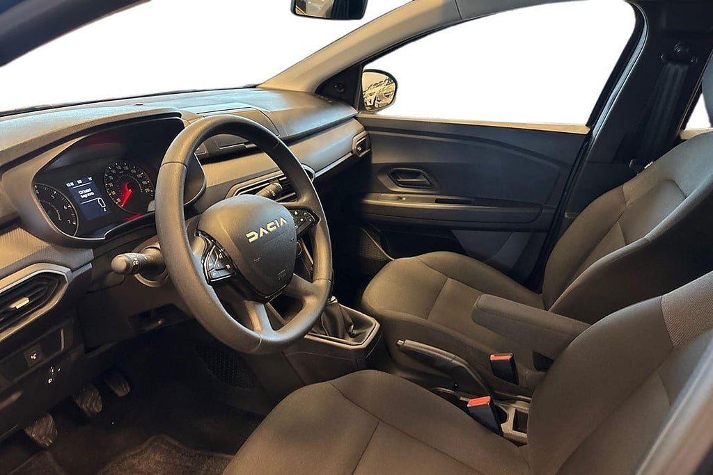 Vehicle Image 14
