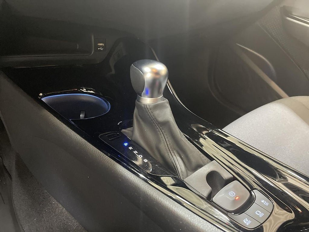 Vehicle Image 18