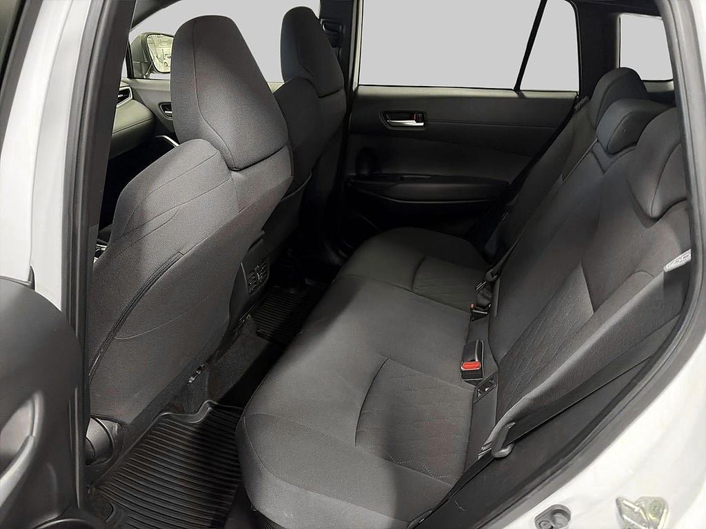 Vehicle Image 11