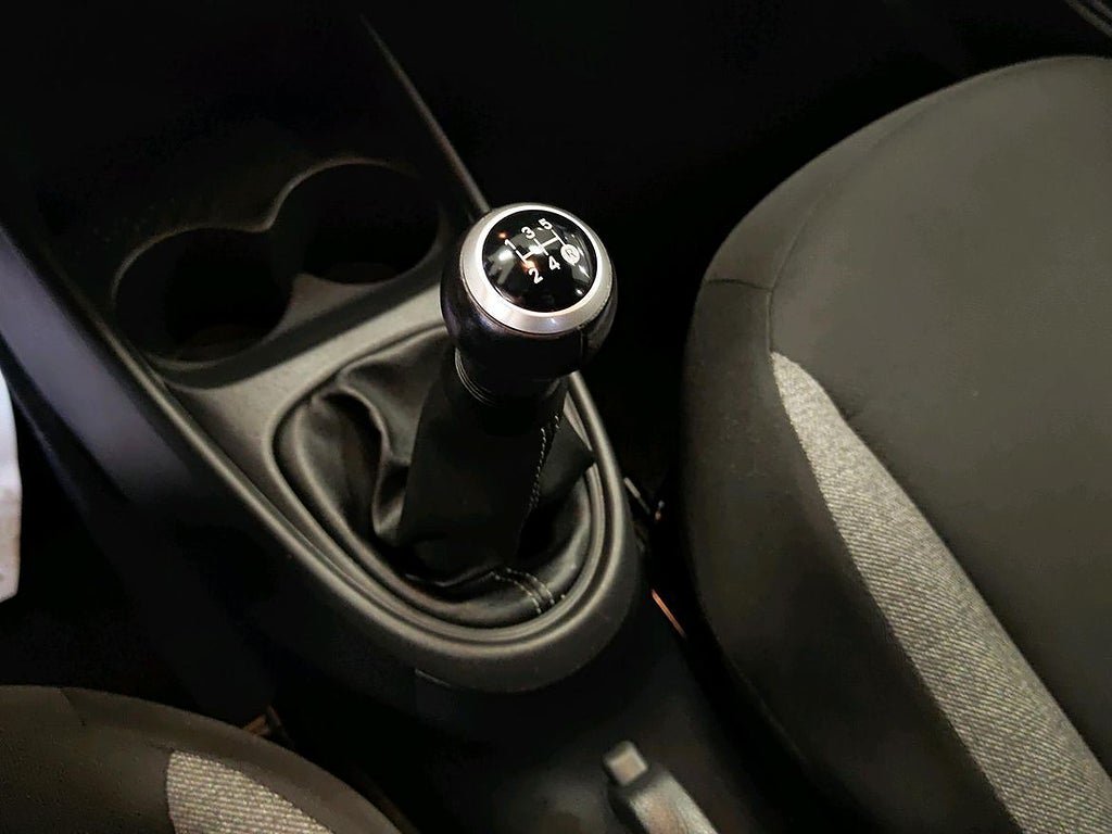 Vehicle Image 18