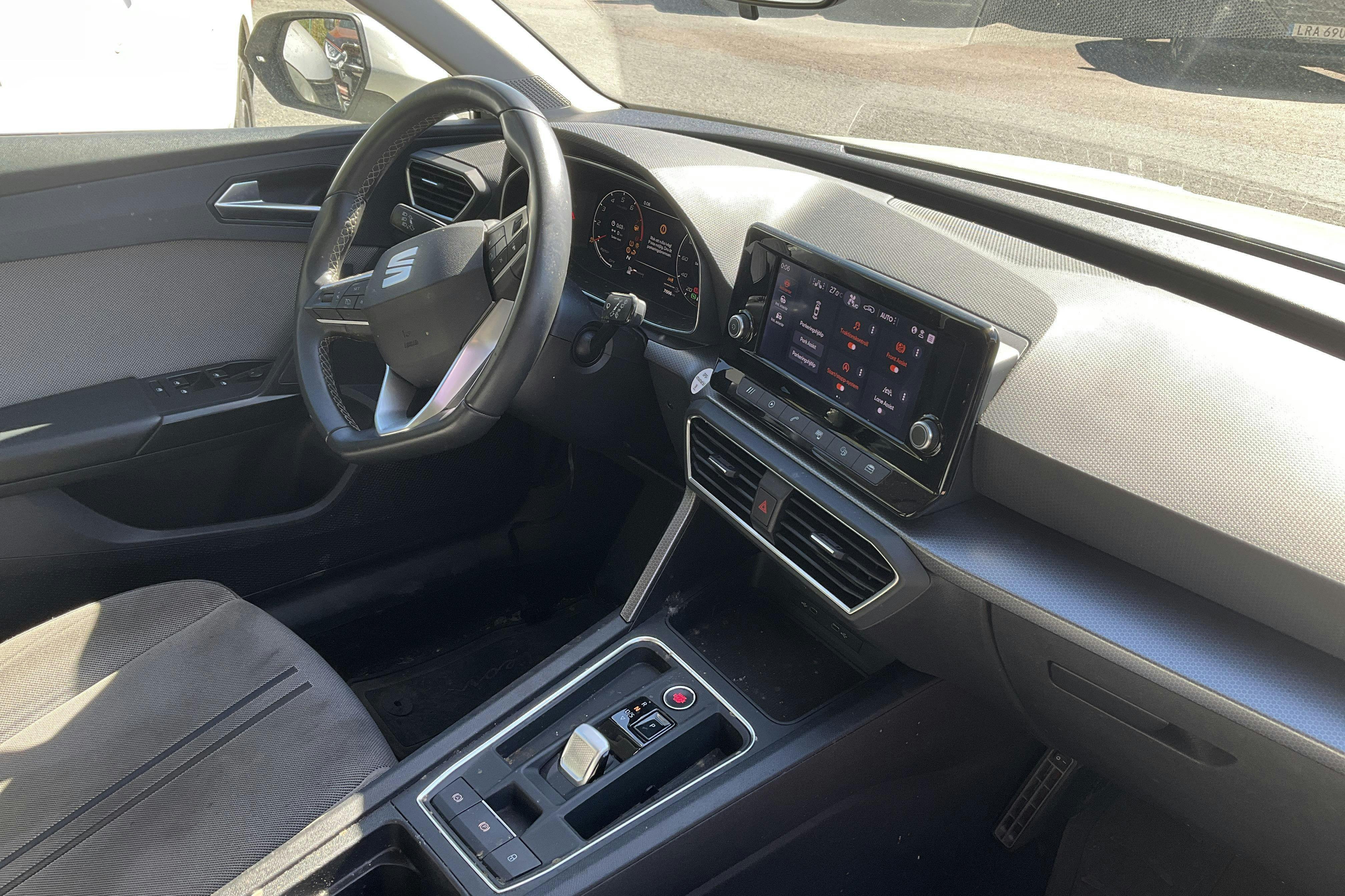 Vehicle Image 7