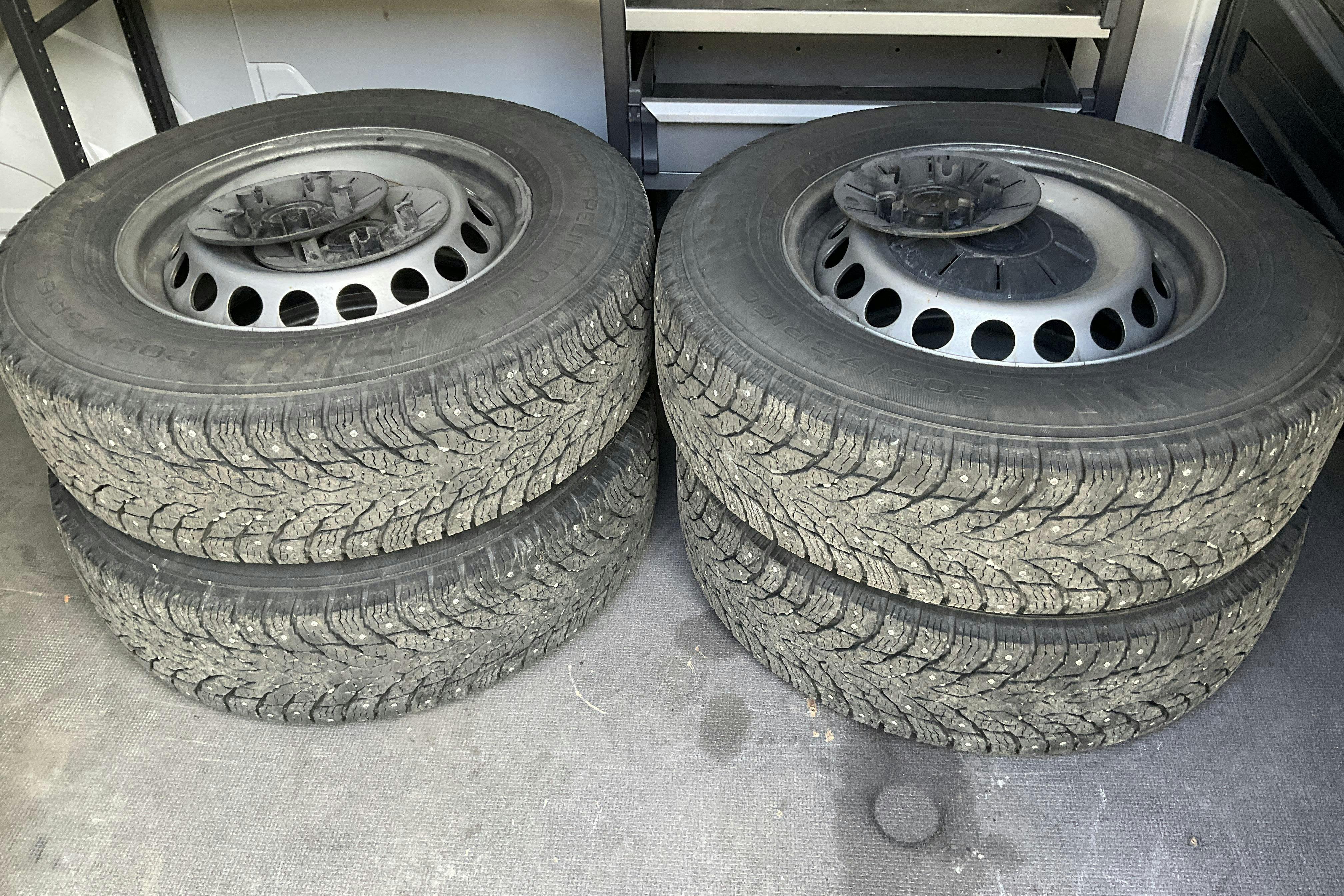 Vehicle Image 12