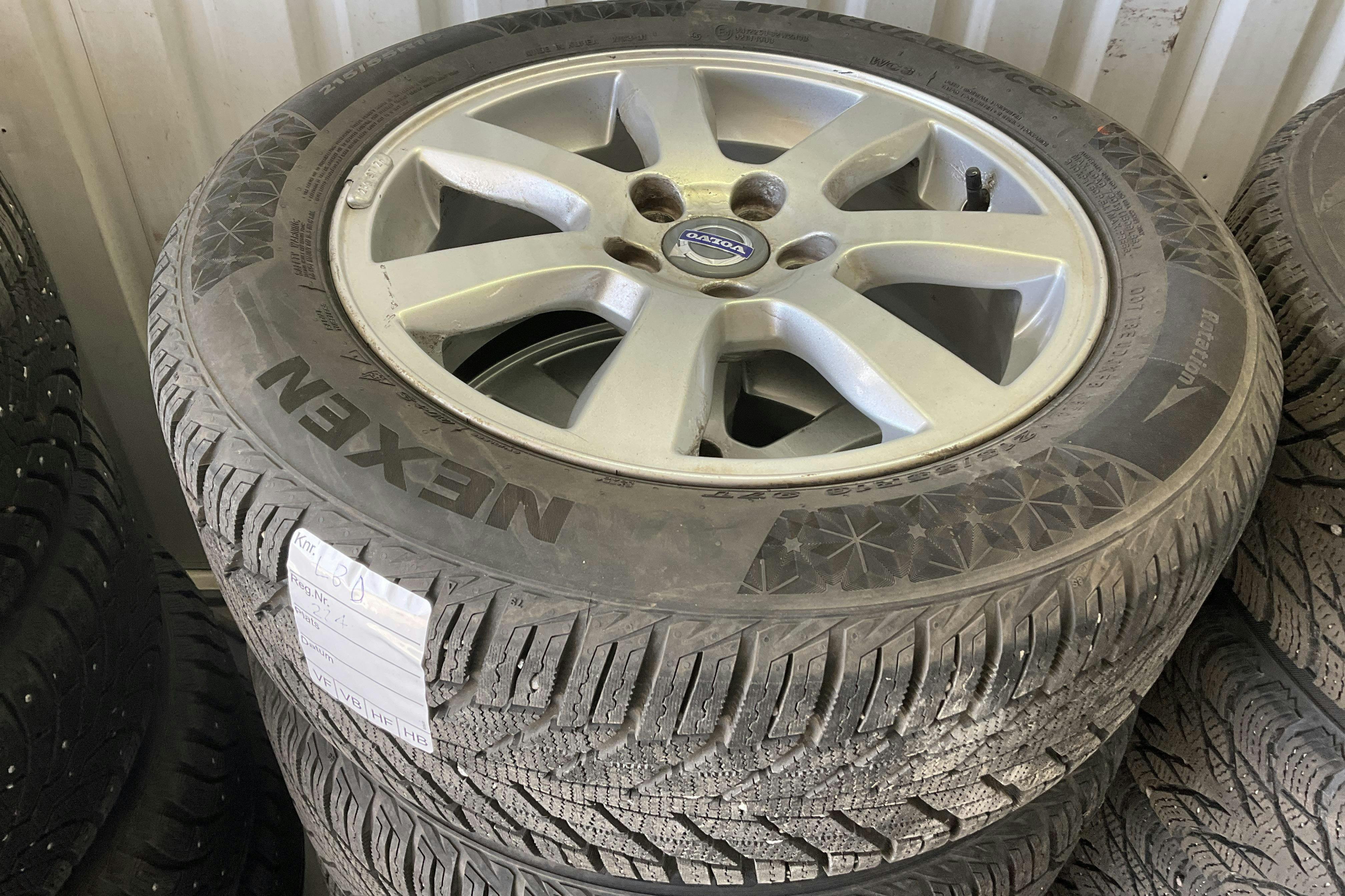 Vehicle Image 12
