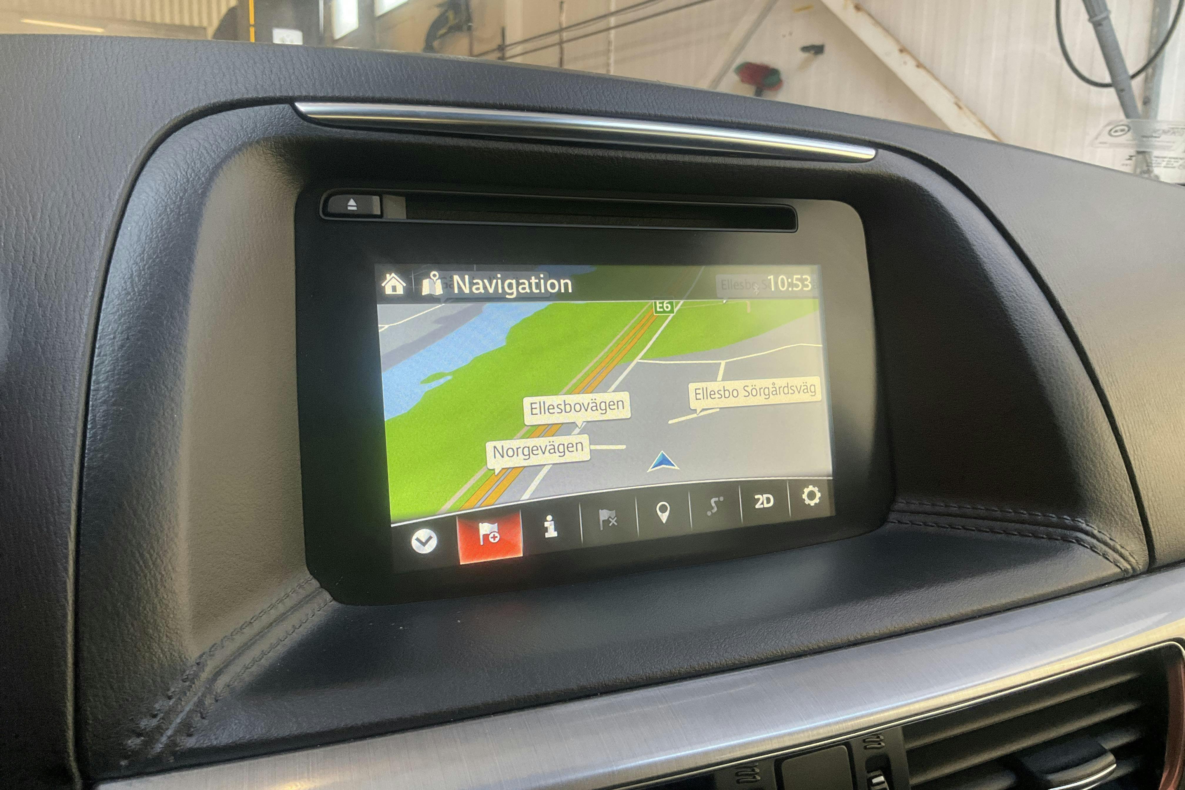 Vehicle Image 11