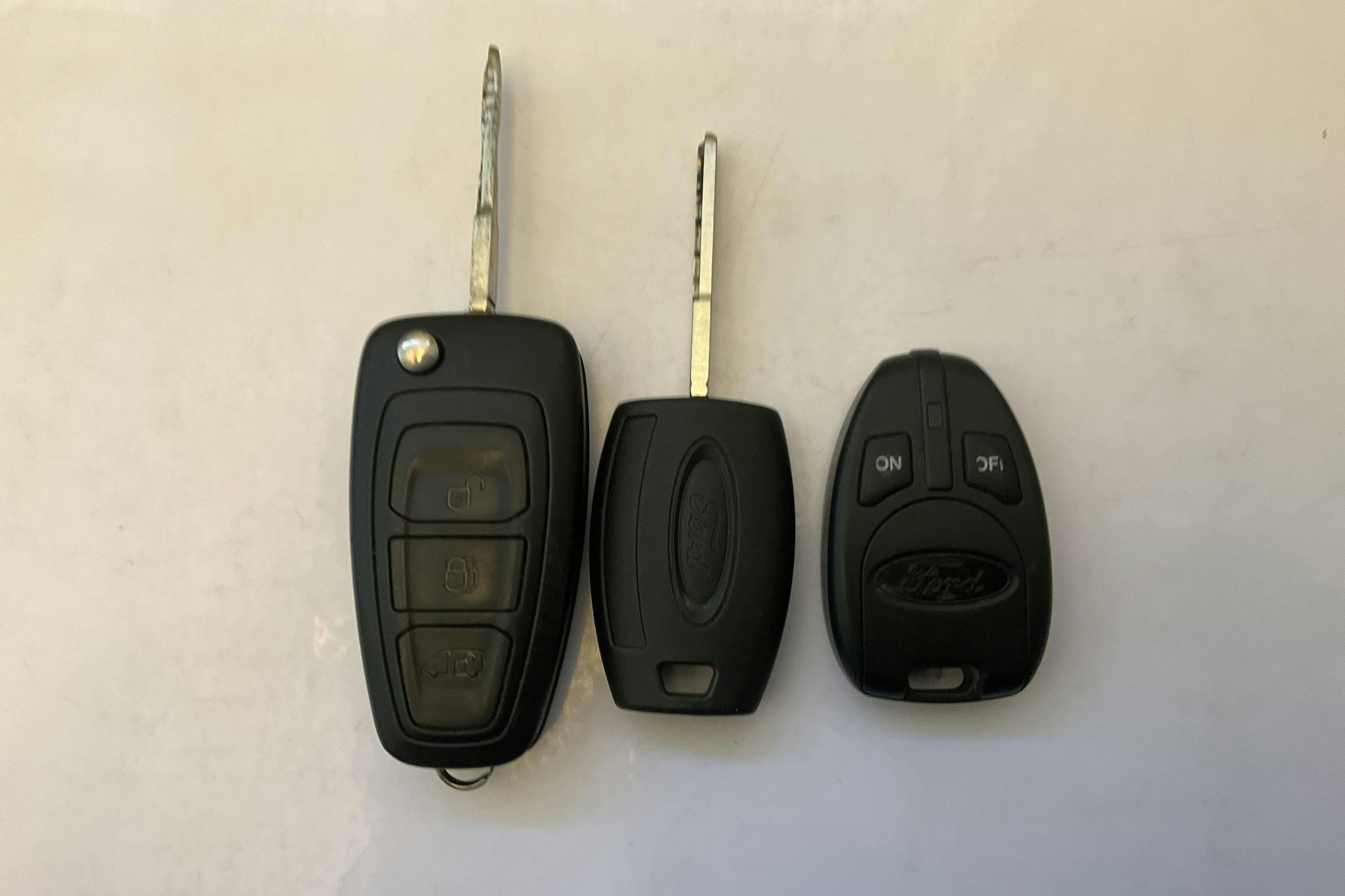 Vehicle Image 13