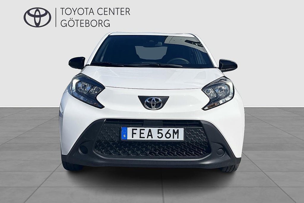 Vehicle Image 7