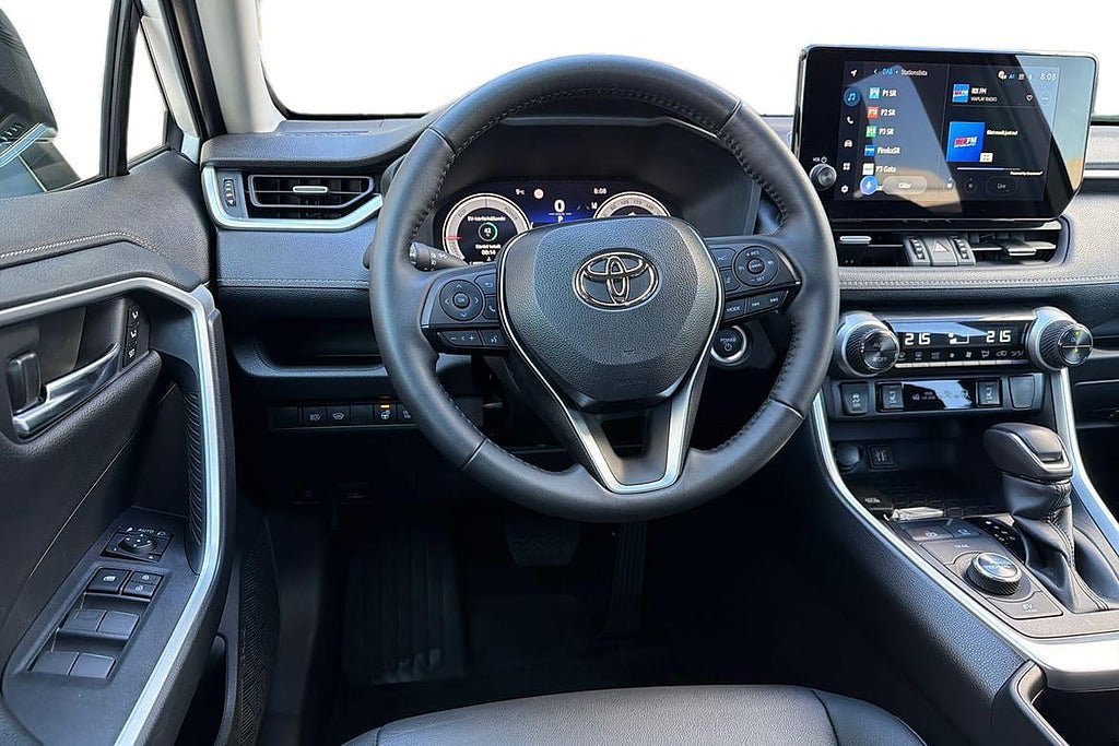 Vehicle Image 11