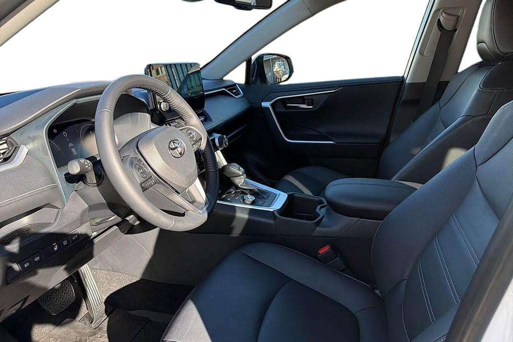 Vehicle Image 14