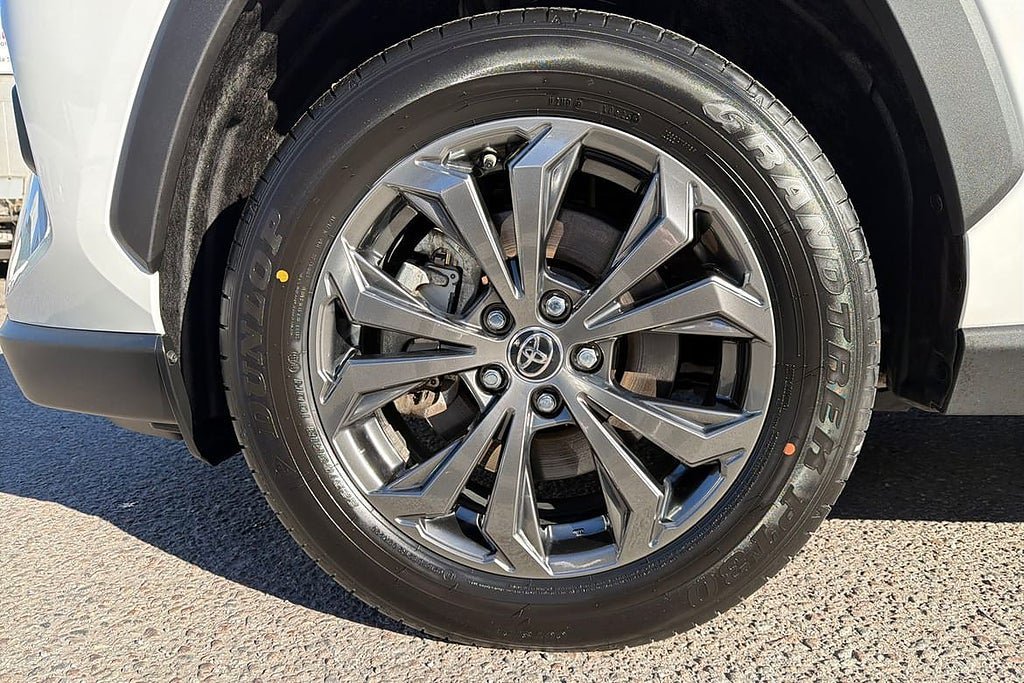 Vehicle Image 17