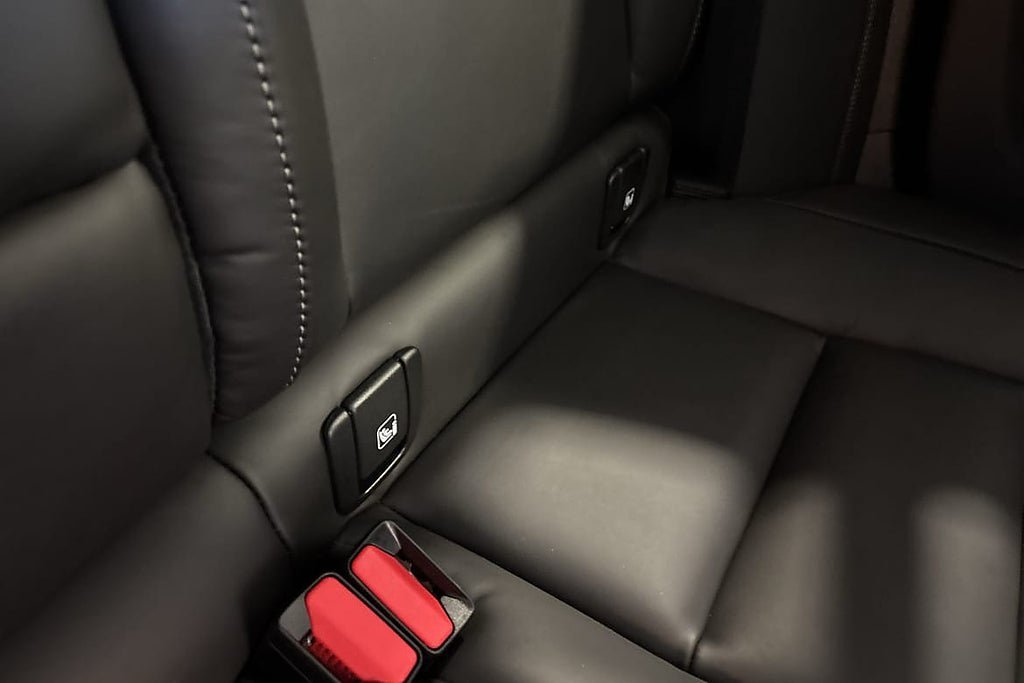 Vehicle Image 38