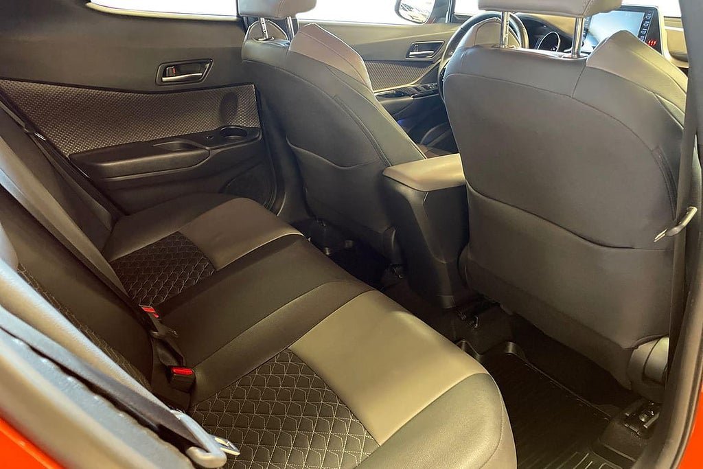 Vehicle Image 9