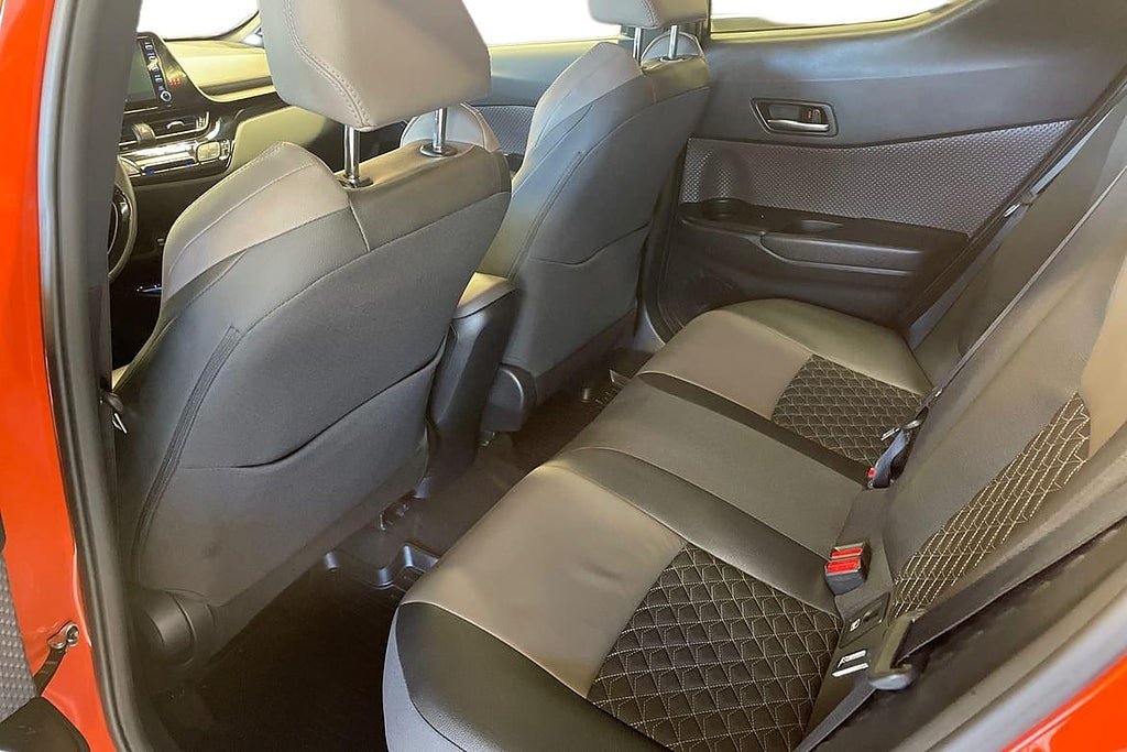 Vehicle Image 13
