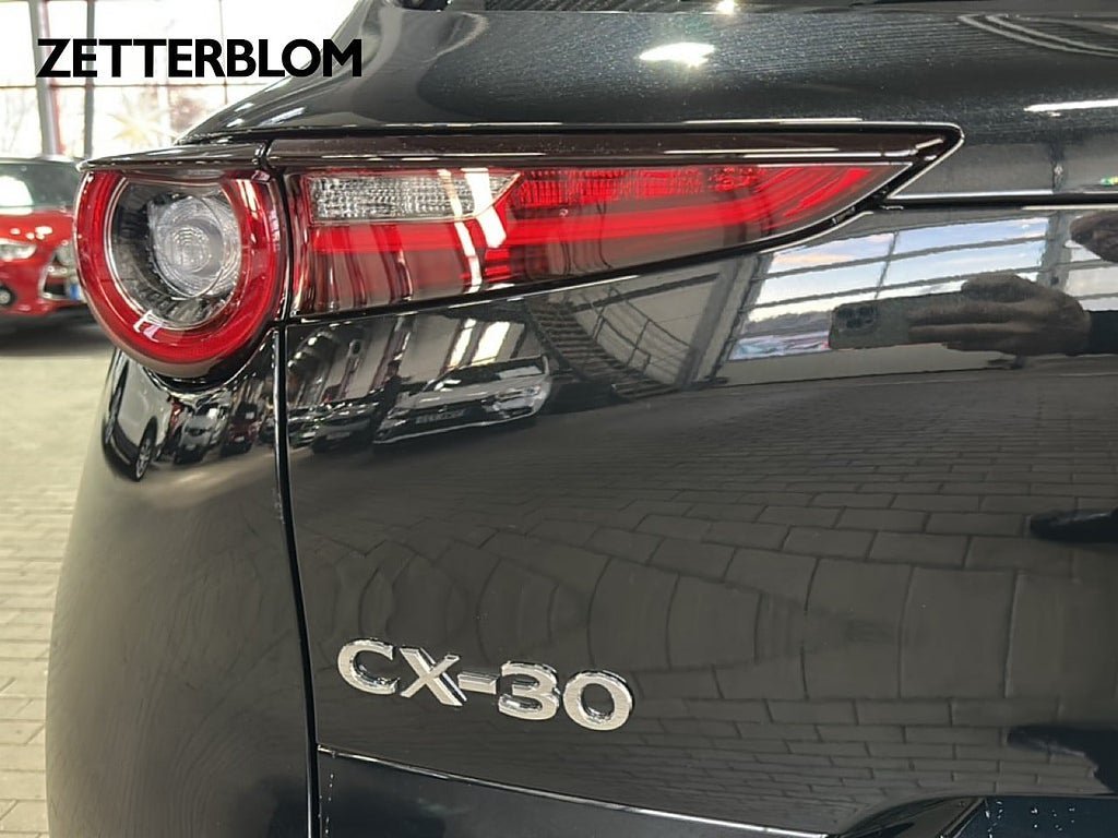 Vehicle Image 18