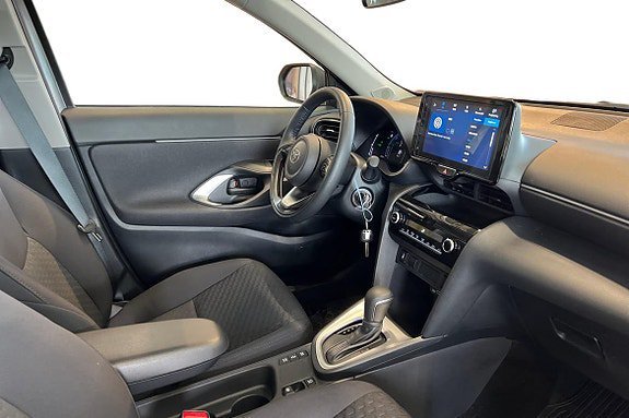Vehicle Image 7