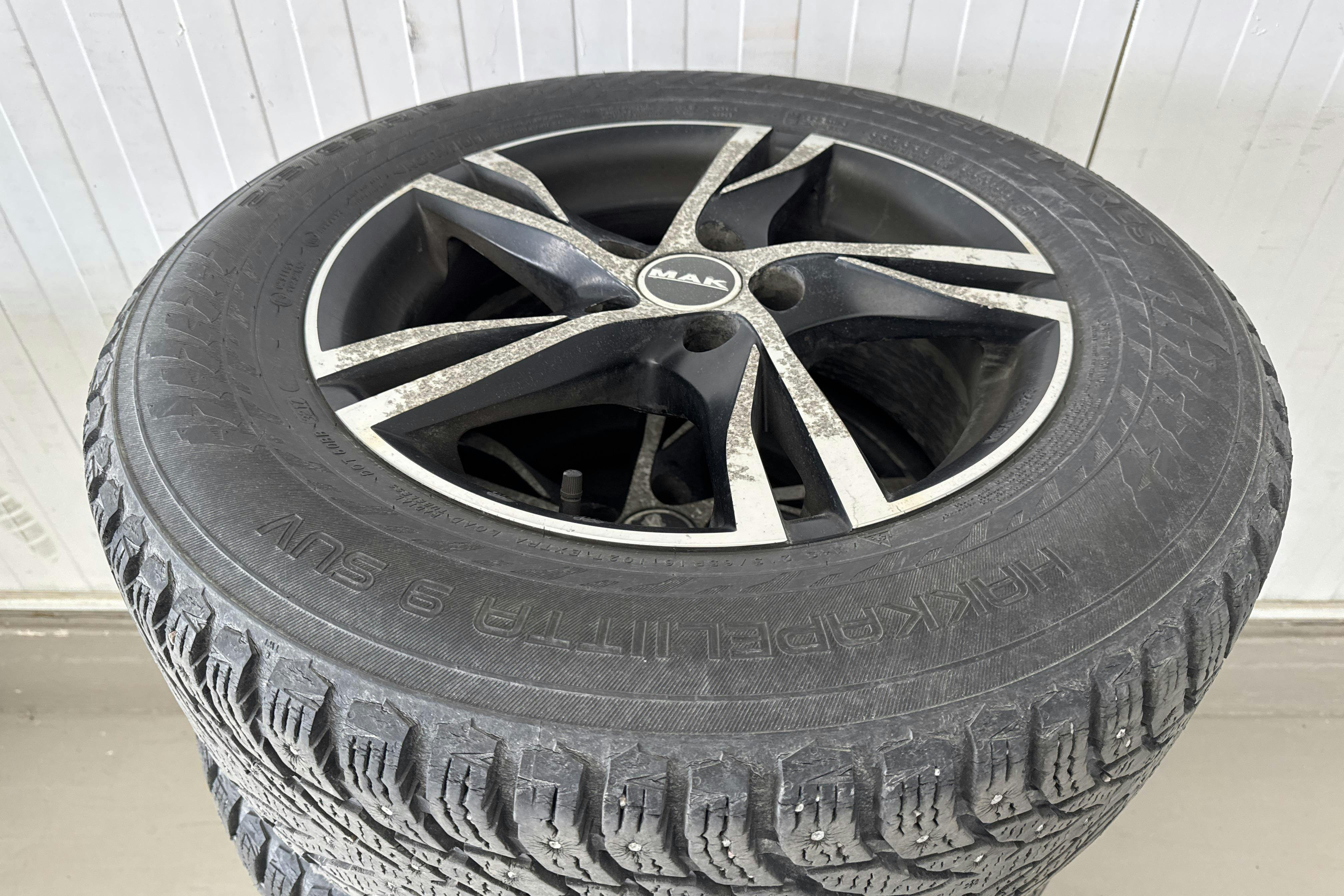 Vehicle Image 19