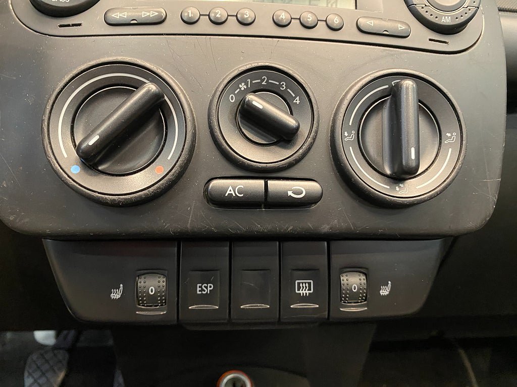 Vehicle Image 31
