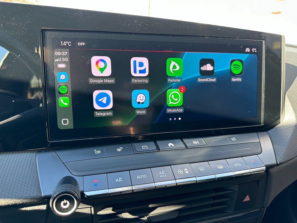 Vehicle Image 11