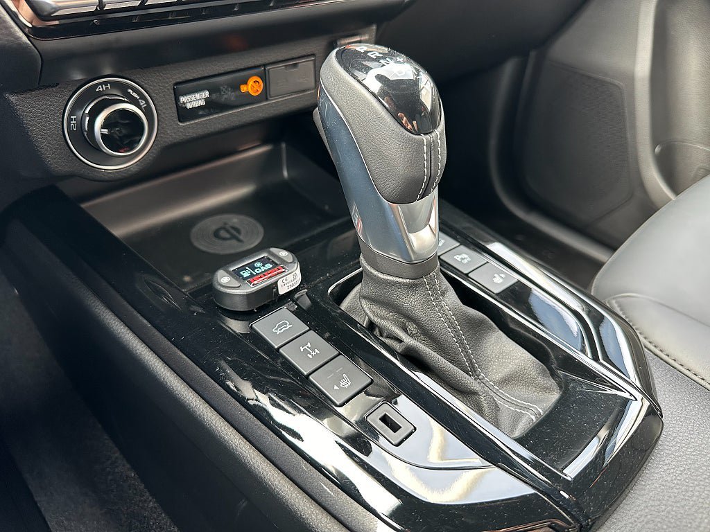 Vehicle Image 14