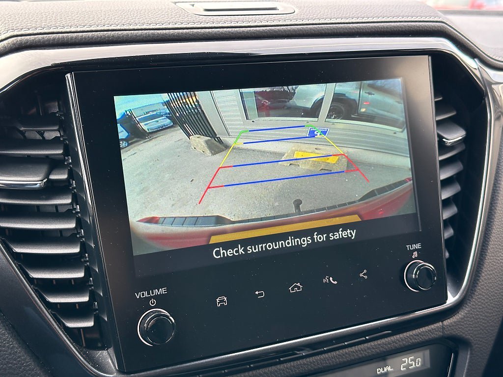 Vehicle Image 18