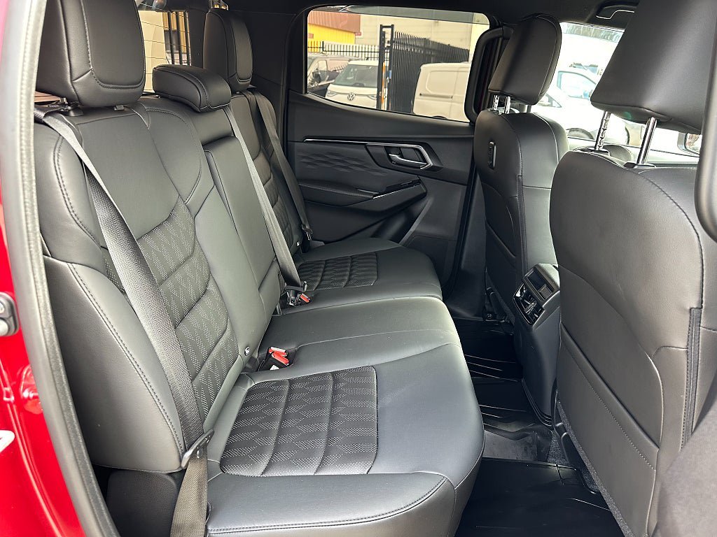 Vehicle Image 22