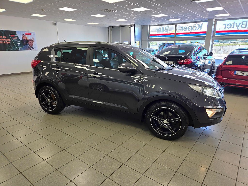 Vehicle Image 12