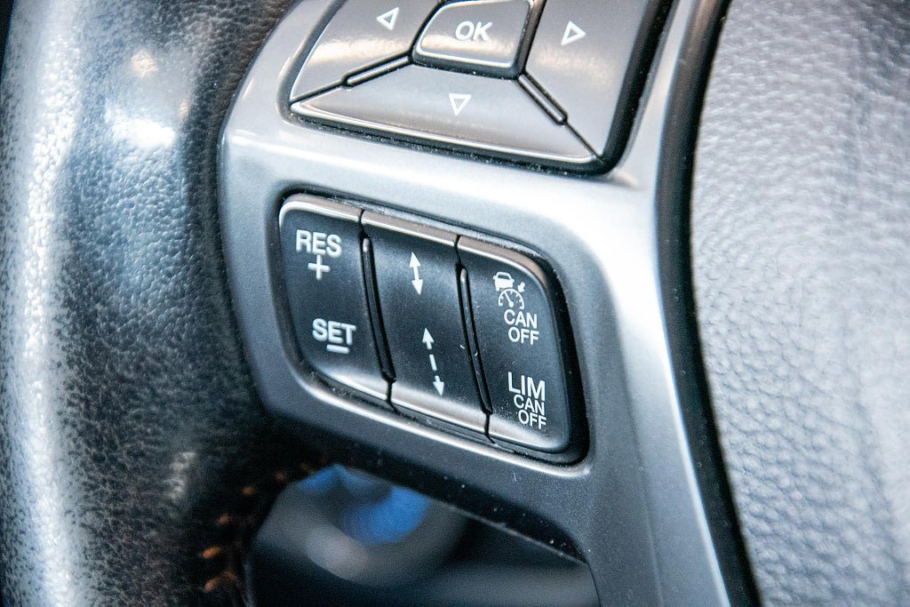 Vehicle Image 23