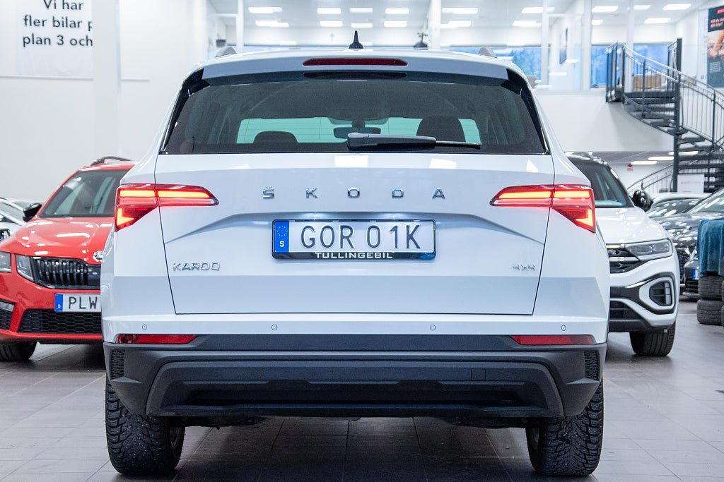 Vehicle Image 6