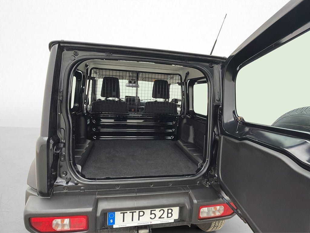 Vehicle Image 9