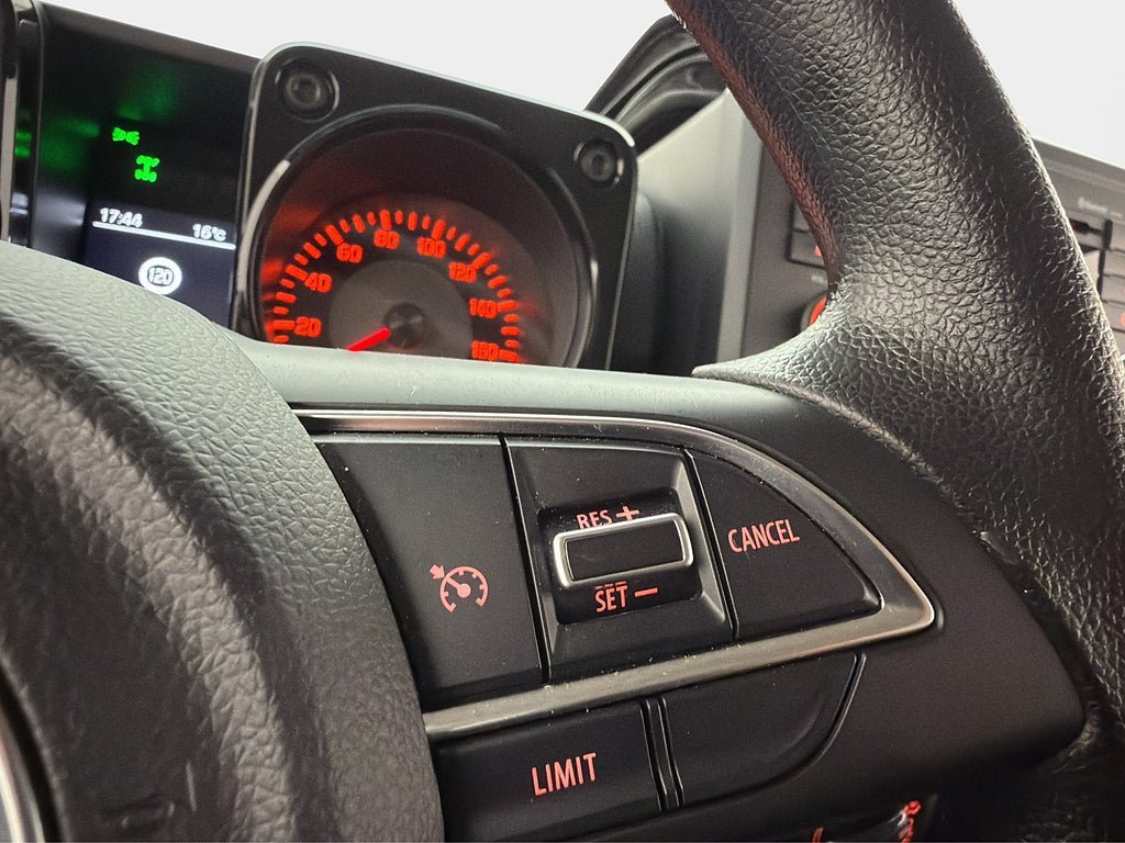 Vehicle Image 19