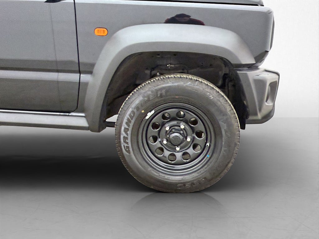 Vehicle Image 24