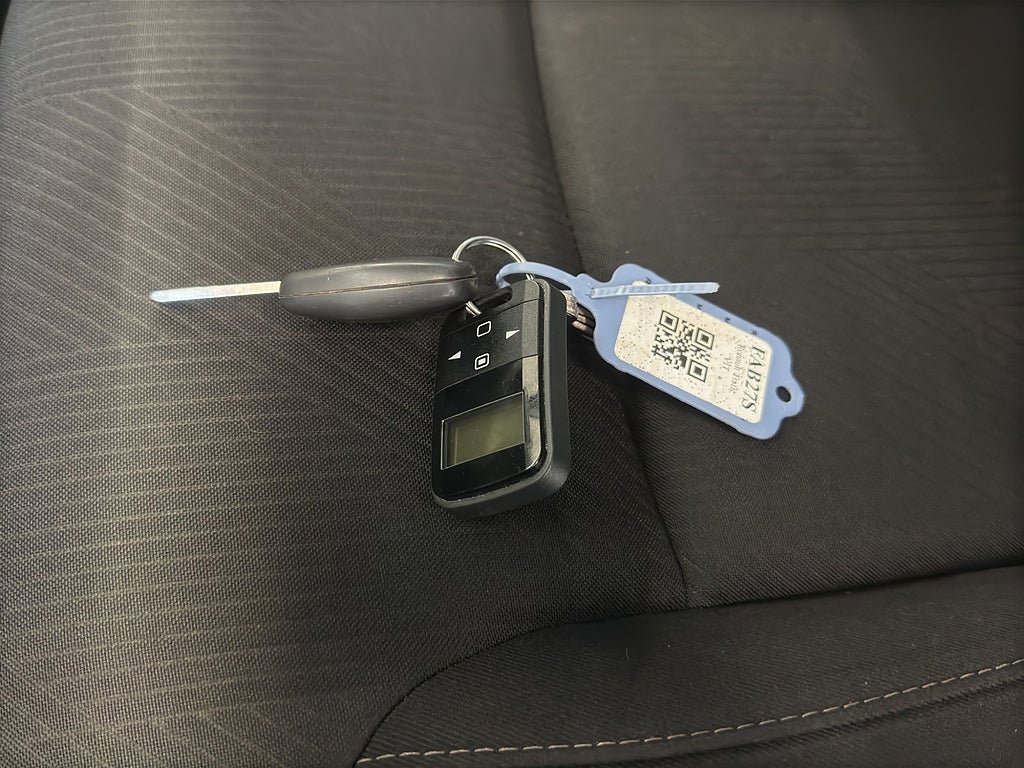 Vehicle Image 24