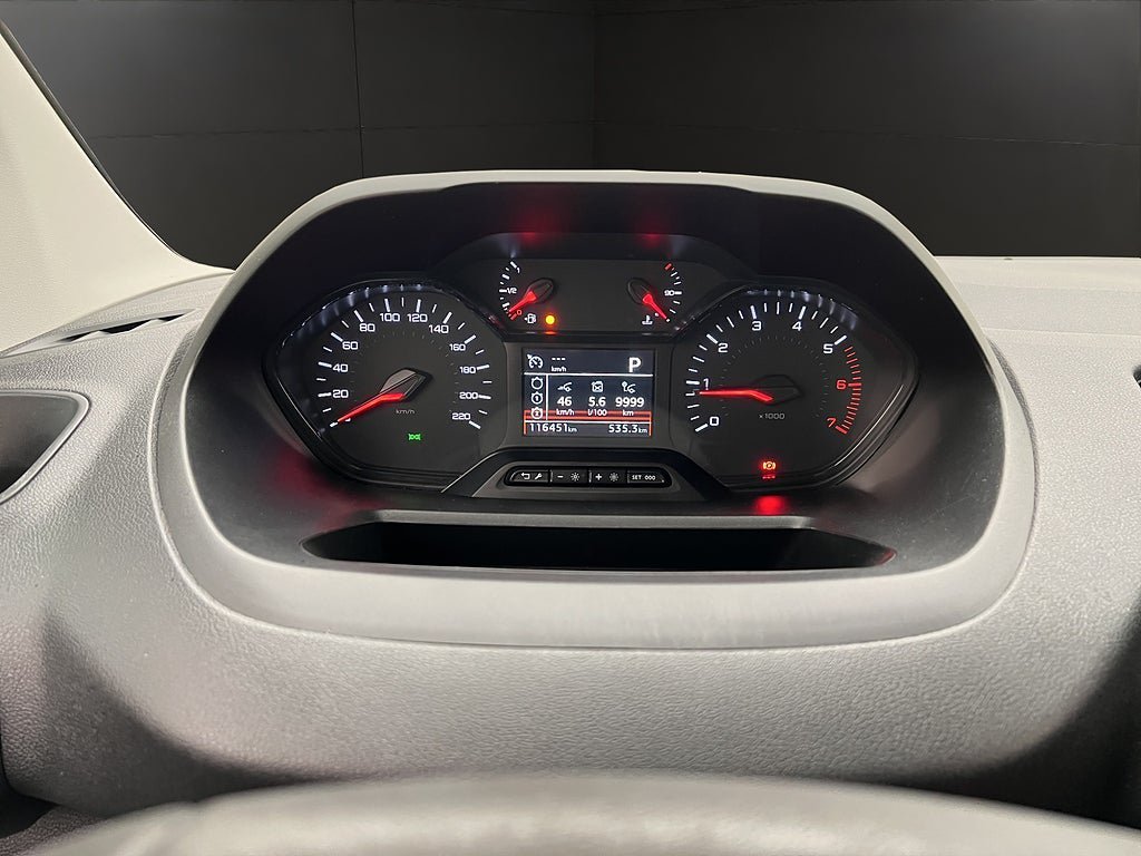 Vehicle Image 23