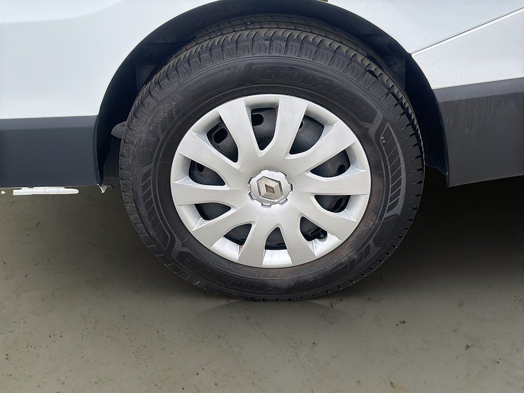 Vehicle Image 33