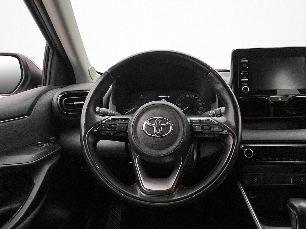 Vehicle Image 9