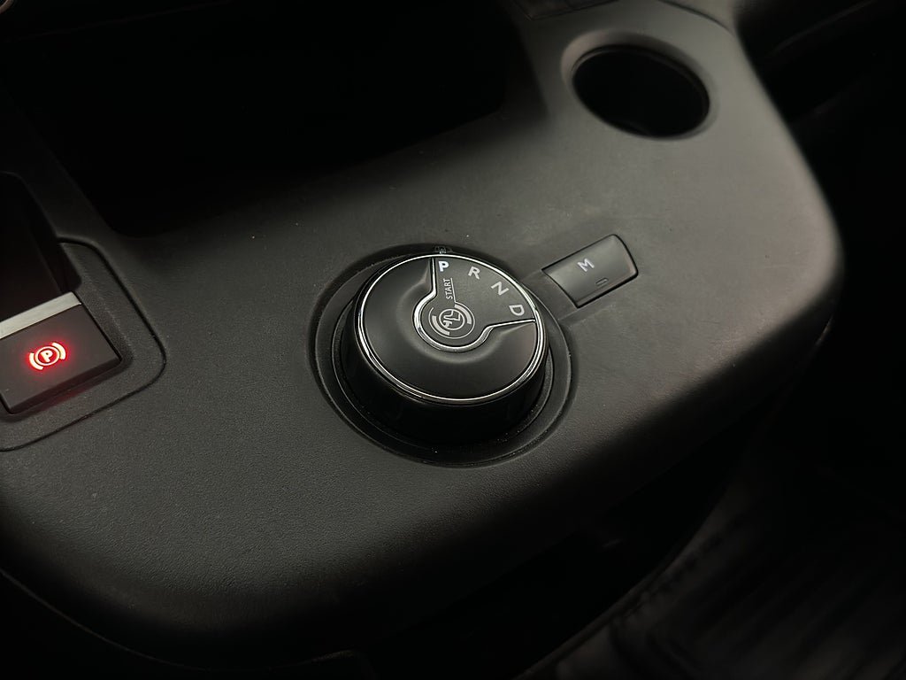 Vehicle Image 28