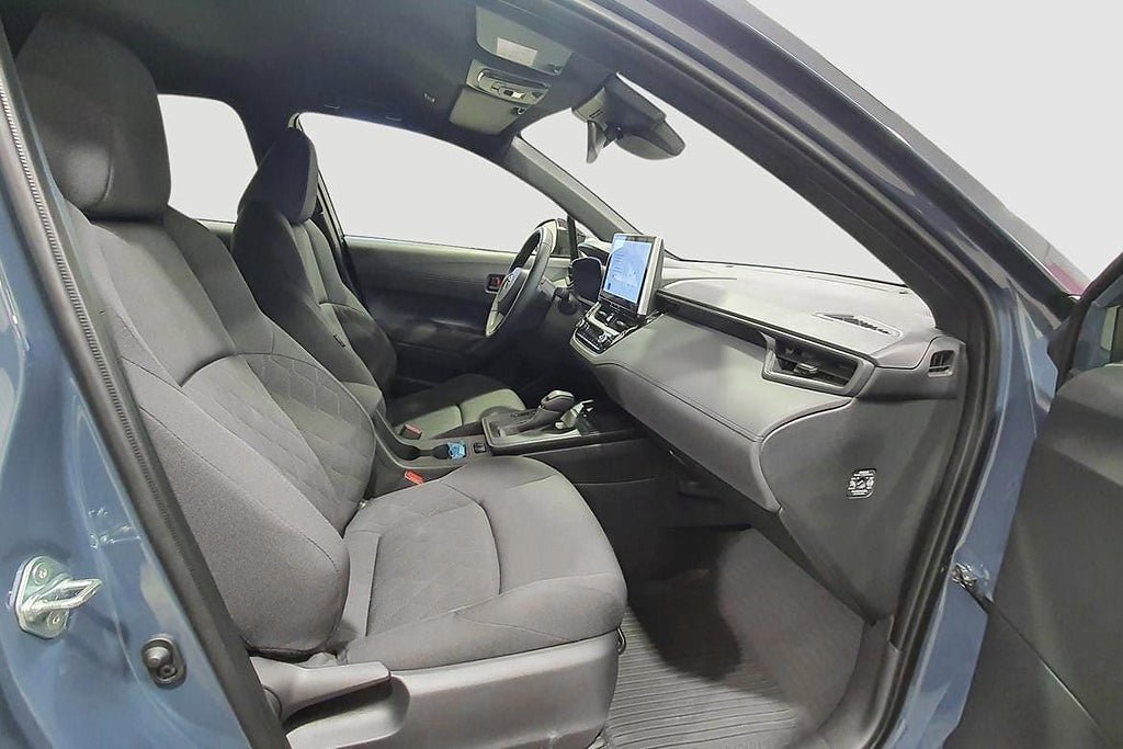 Vehicle Image 16