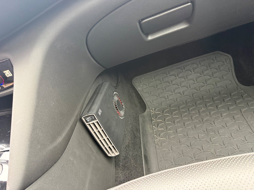 Vehicle Image 22